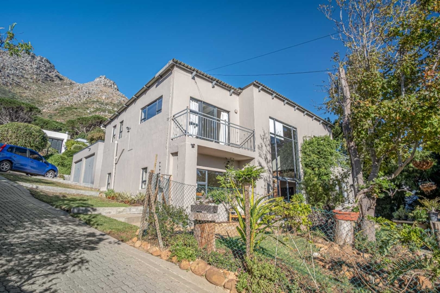 3 Bedroom Property for Sale in Penzance Estate Western Cape
